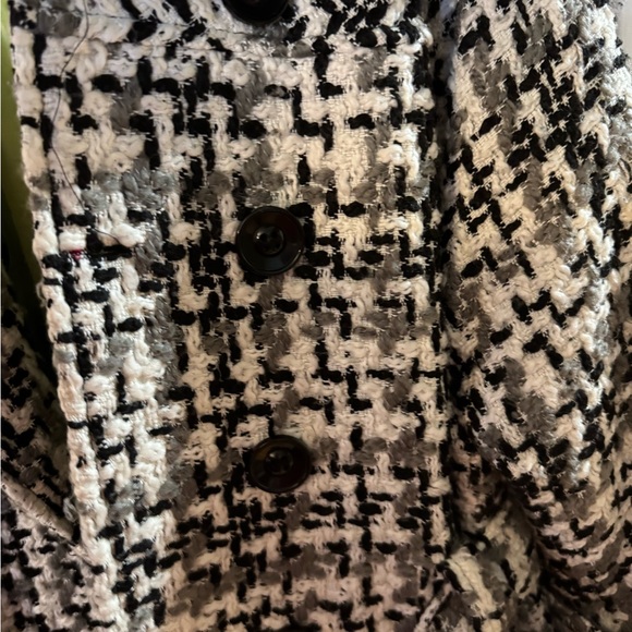 Dollhouse Tweed Peacoat Style - Picture 5 of 6